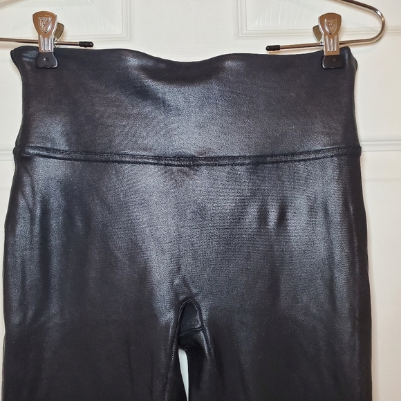 SPANX faux leather black leggings-Size M - Picture 2 of 7